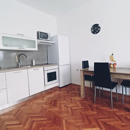 Apartman Dora Apartment Pula Ngoại thất bức ảnh